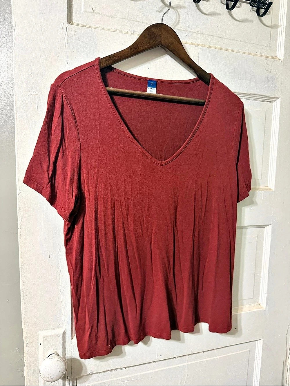 Old Navy Luxe V-Neck T-Shirt Short Sleeve Top Red Large